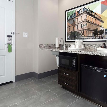 Hampton Inn & Suites - Raleigh Downtown Extérieur photo