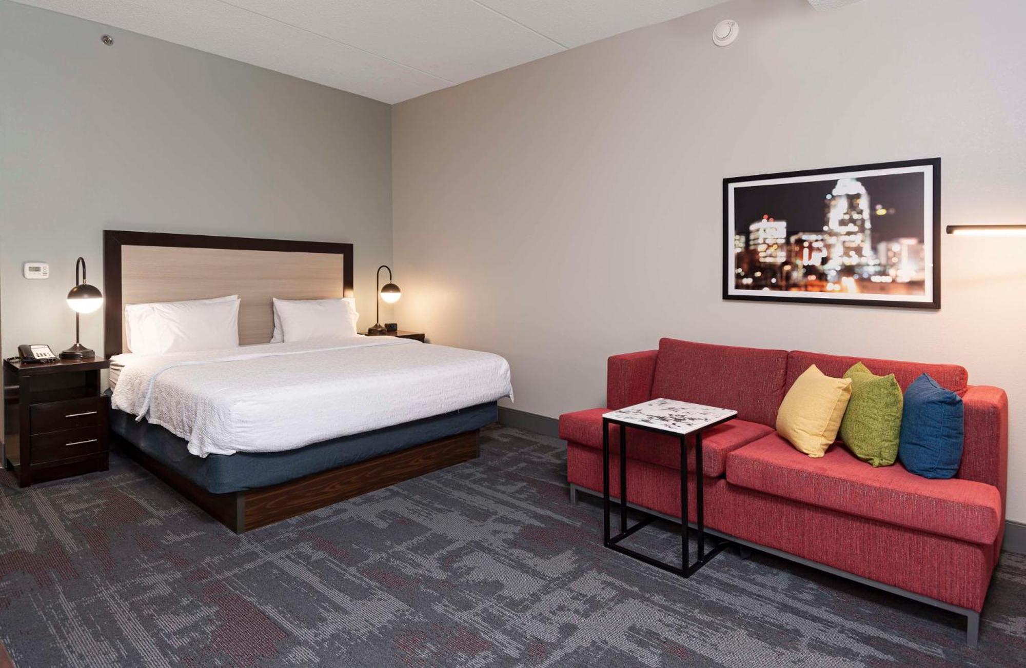 Hampton Inn & Suites - Raleigh Downtown Extérieur photo