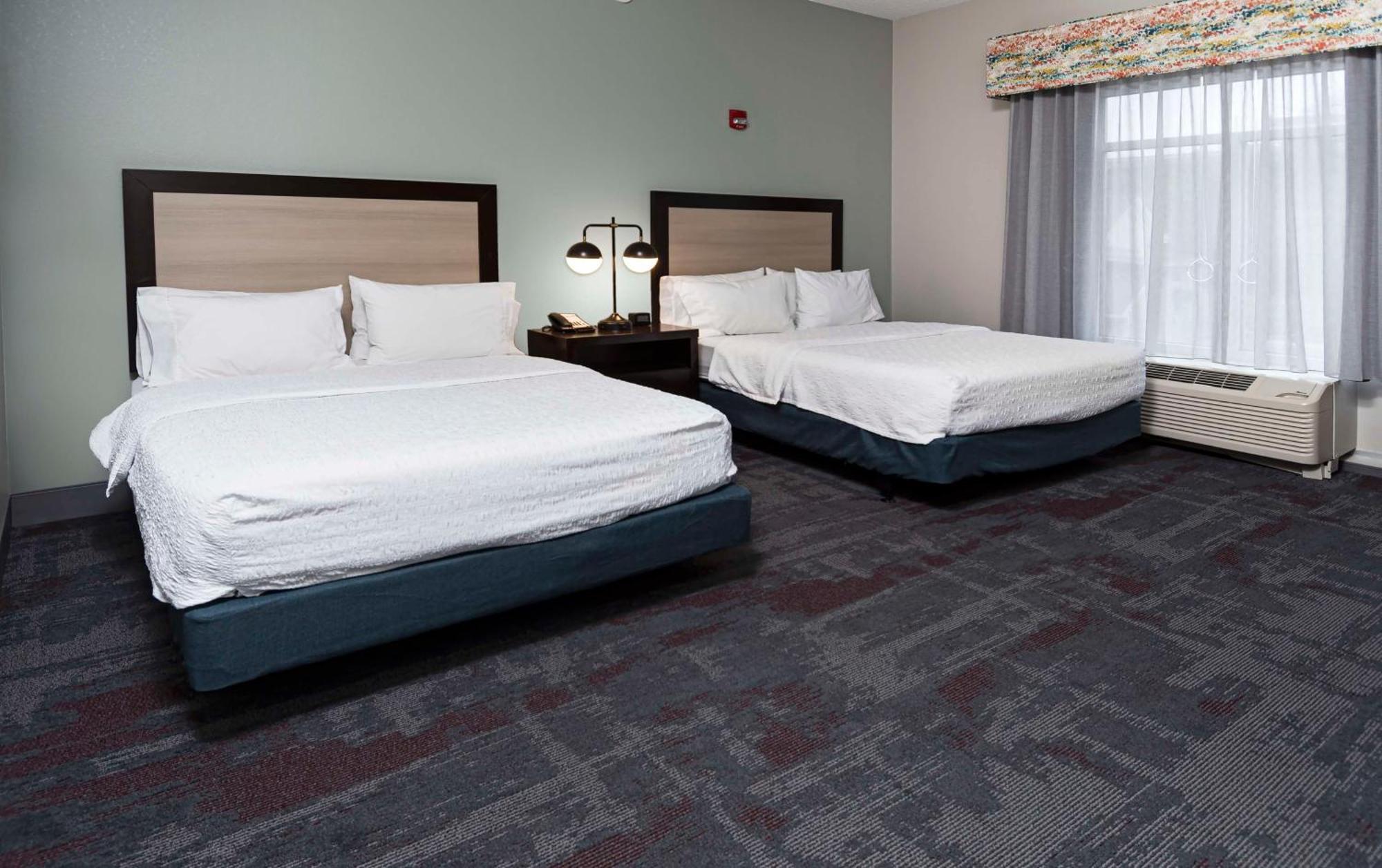 Hampton Inn & Suites - Raleigh Downtown Extérieur photo
