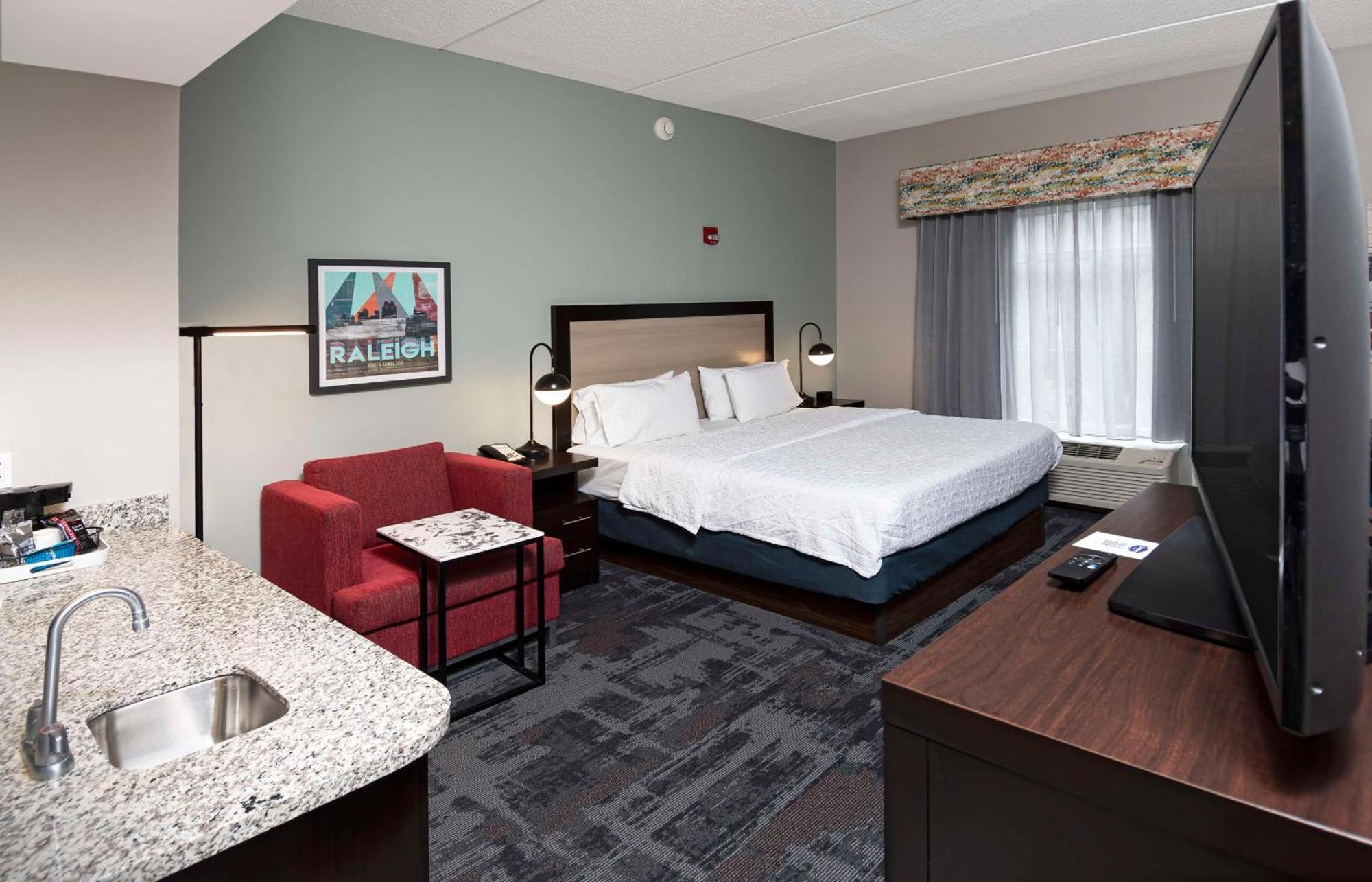 Hampton Inn & Suites - Raleigh Downtown Extérieur photo