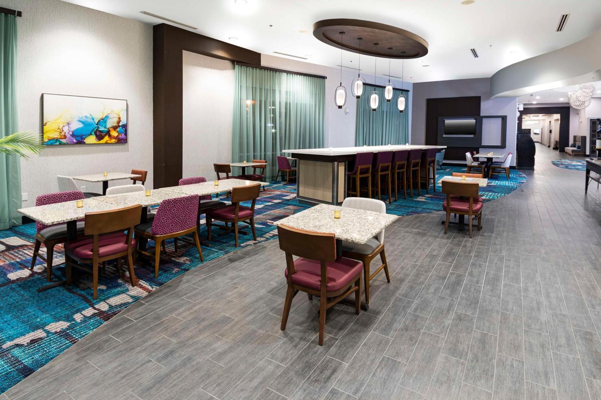 Hampton Inn & Suites - Raleigh Downtown Extérieur photo
