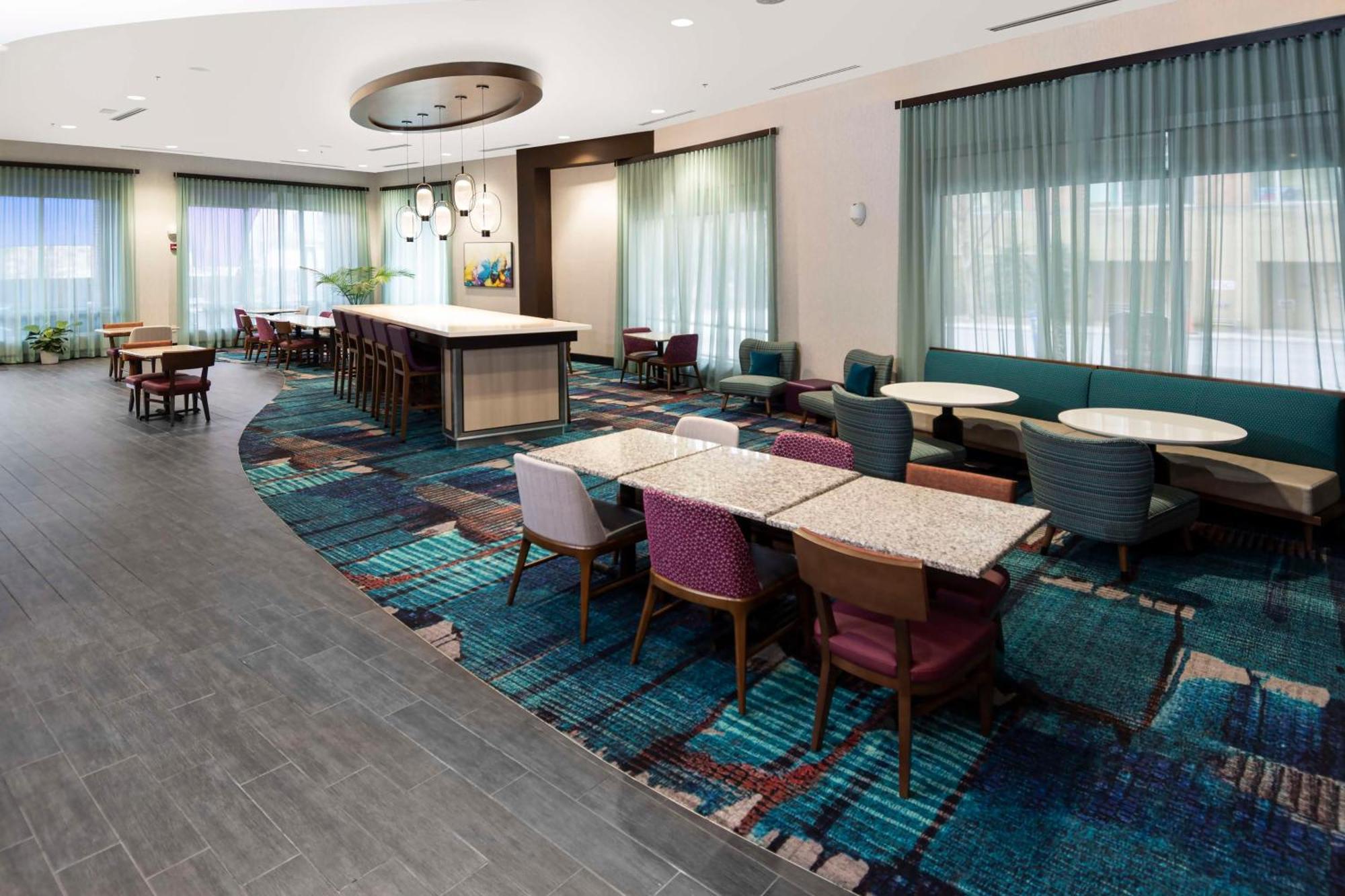 Hampton Inn & Suites - Raleigh Downtown Extérieur photo